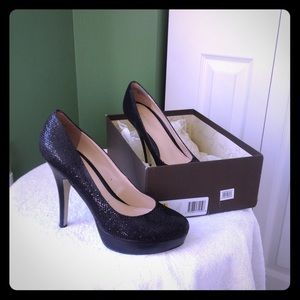 BEAUTIFUL high heel women's dress shoe